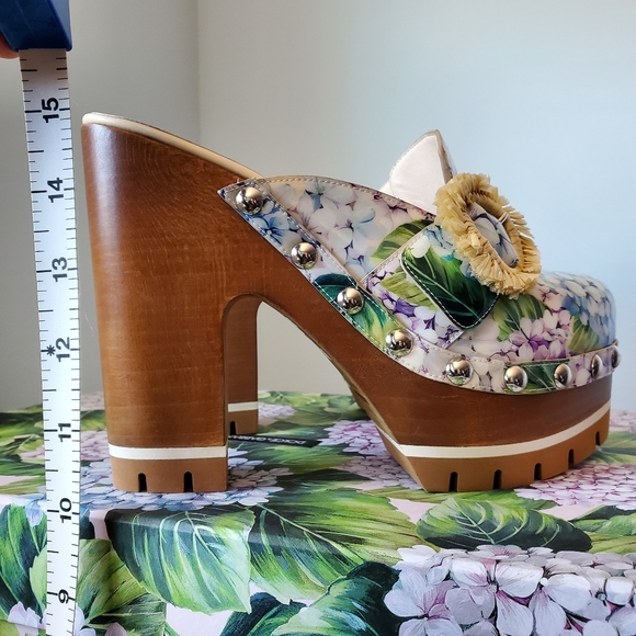 Dolce & Gabbana Platform Mules - Picture 6 of 12